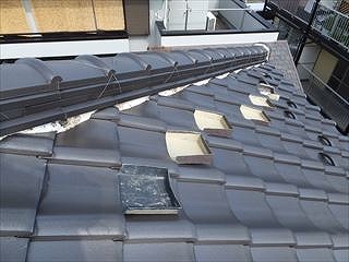 撤去した漆喰の受け皿